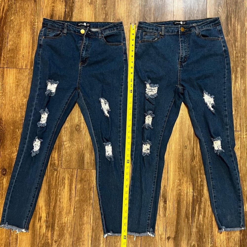 2 Pair of Women’s Size 8 Distressed Boohoo Jeans